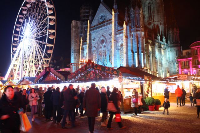 le-marche-de-noel-de-mulhouse-n-aura-pas-lieu-cette-annee-mais-des-decorations-et-illuminations-seront-tout-de-meme-installees-photo-l-alsace-vincent-voegtlin-1603980694.jpeg